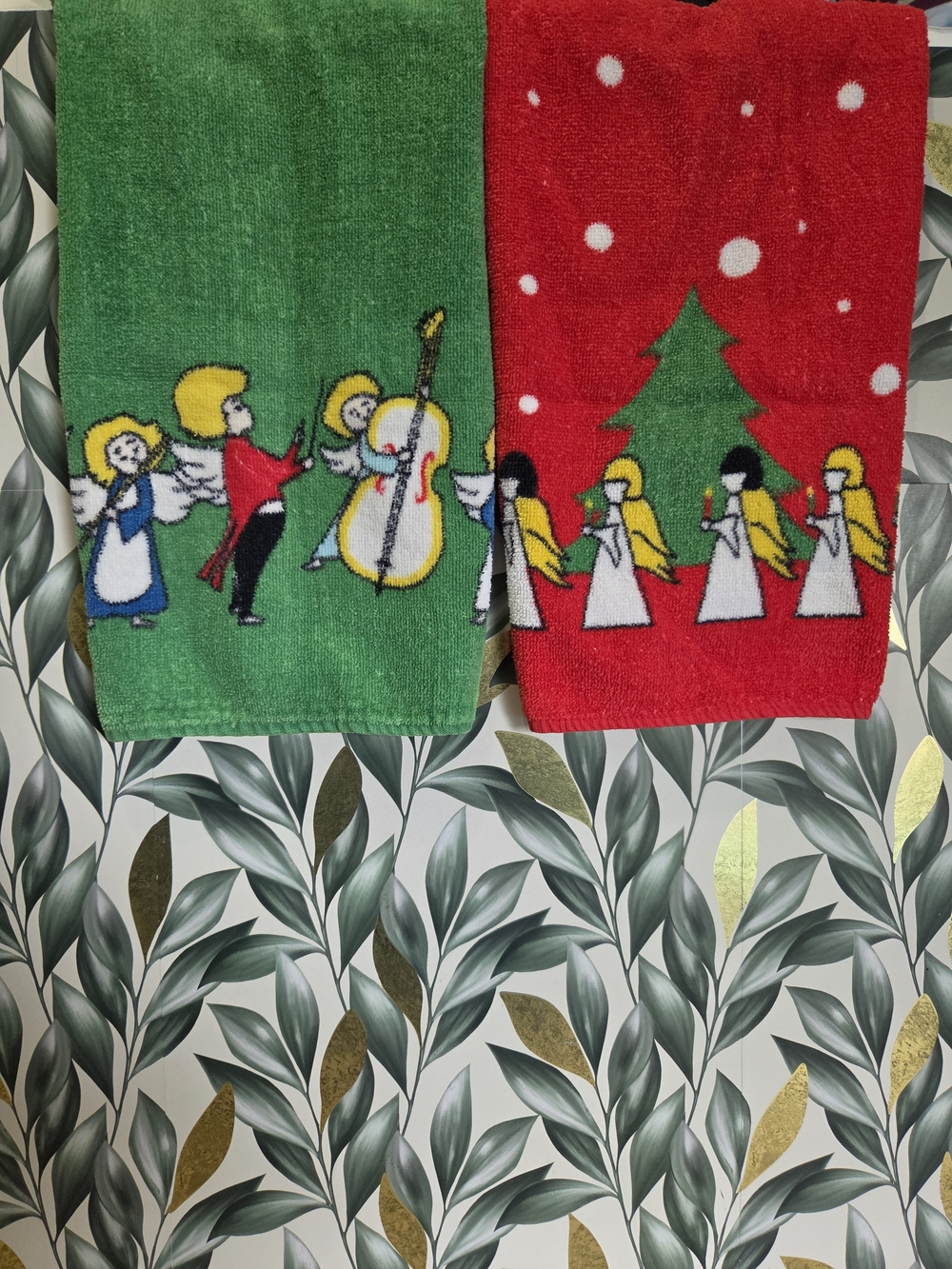 Vintage Hilasal Christmas Angel Hand Towels Pair Red Green Cotton 23x14"